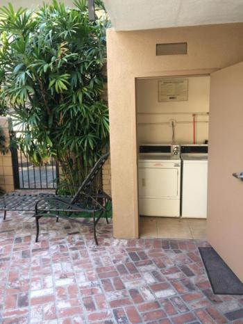 Dunes Inn Wilshire Main image